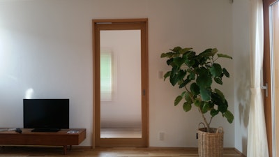 特注:愛知県 みよし市 リビングの出入口引き戸 特注:愛知県 みよし市 リビングの出入口引き戸