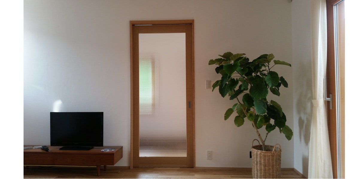 木製ドア 室内ドア 新築ドア ドアの注文 チェッカーガラス オーダードア