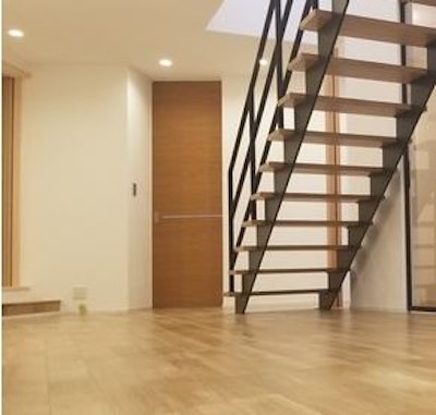 特注:愛知県 名古屋市 突板を使用した背の高い引き戸 特注:愛知県 名古屋市 突板を使用した背の高い引き戸