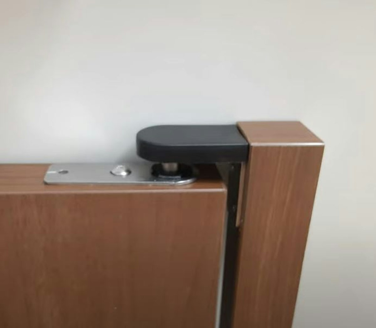 スイングドア カウンタードア ウエスタンドア