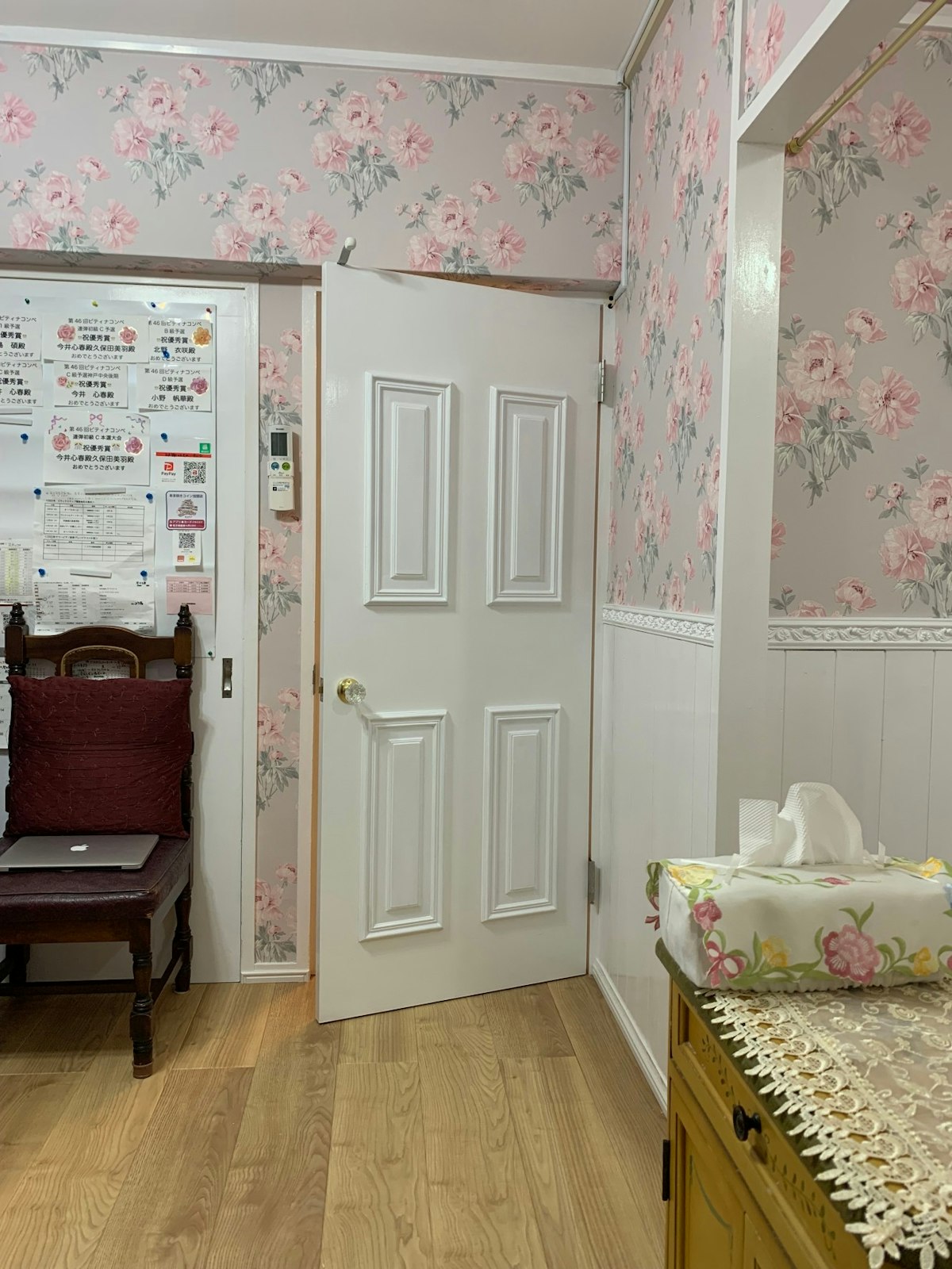 可愛いいドア ねこのハンドル