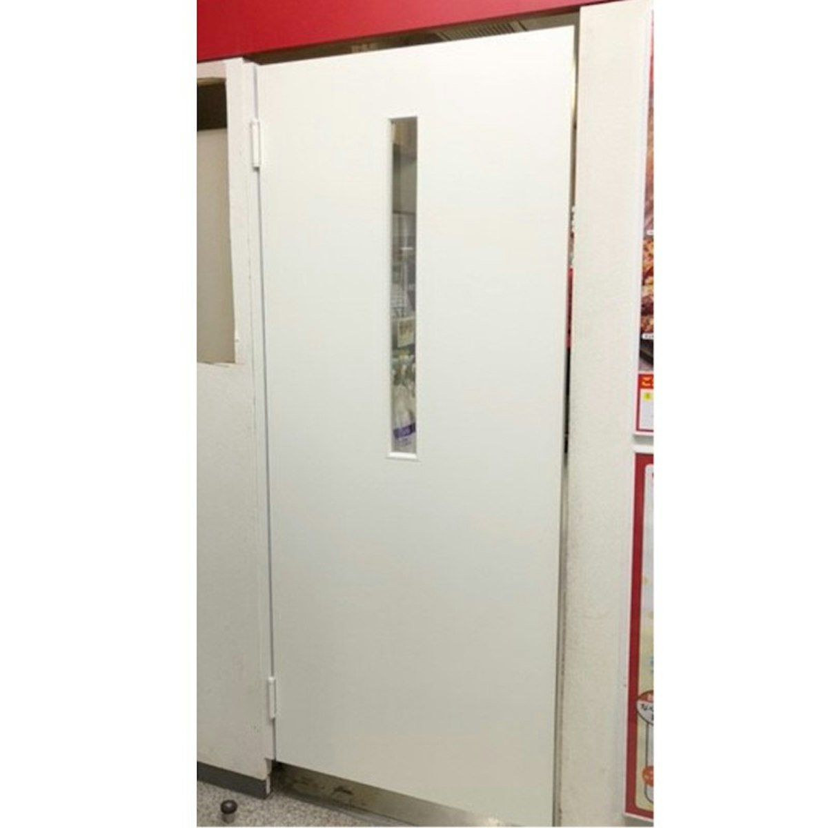 スイングドア 窓ガラス付きスイングドア