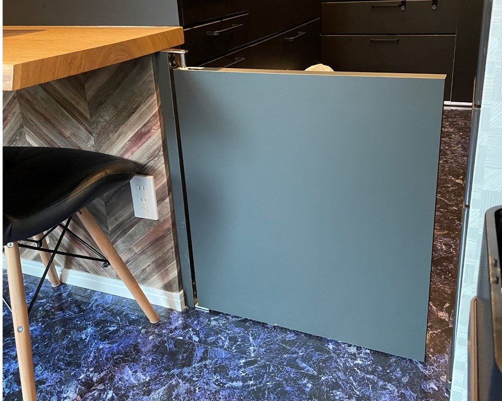 スイングドア カウンタードア ウエスタンドア