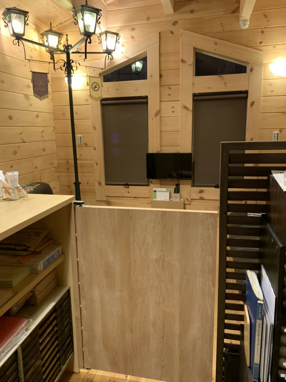 スイングドア カウンタードア ウエスタンドア