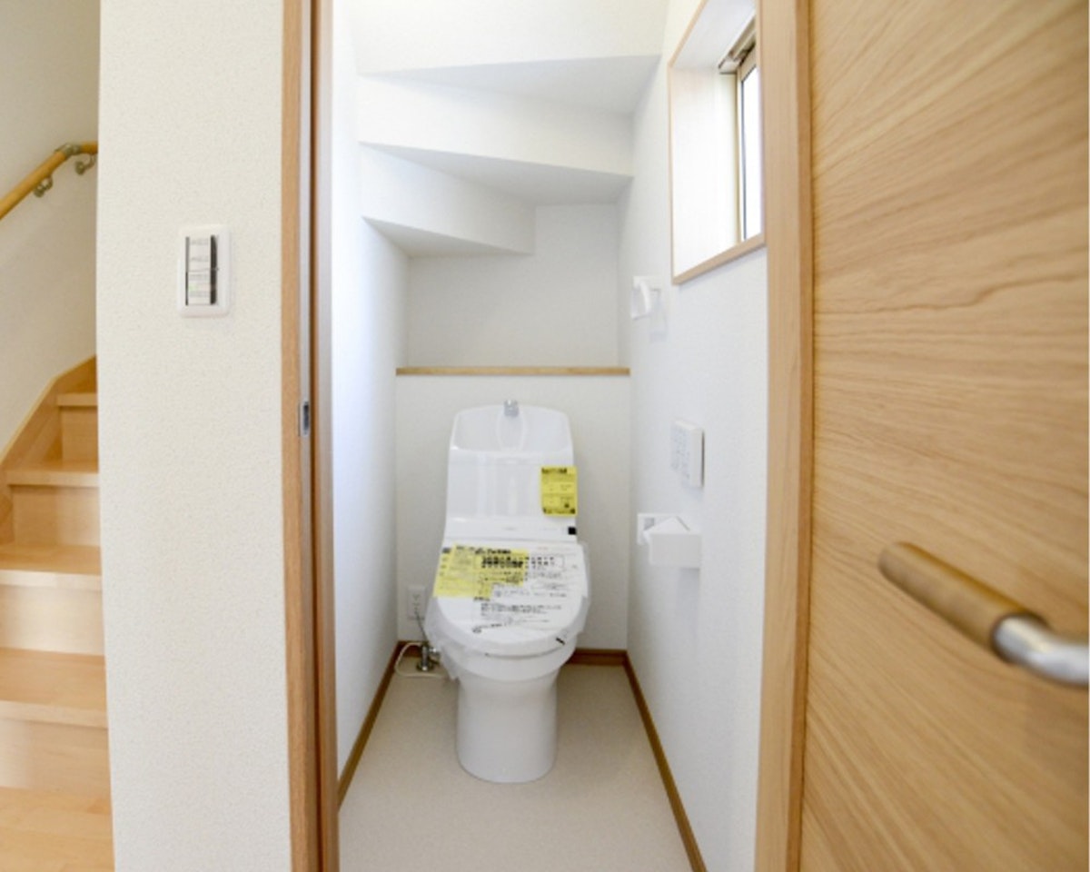 ドアの向きは内向きor外向き ドアの向きは内向きor外向き